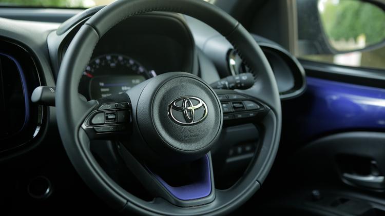 TOYOTA AYGO X HATCHBACK 1.0 VVT-i Pure 5dr Auto